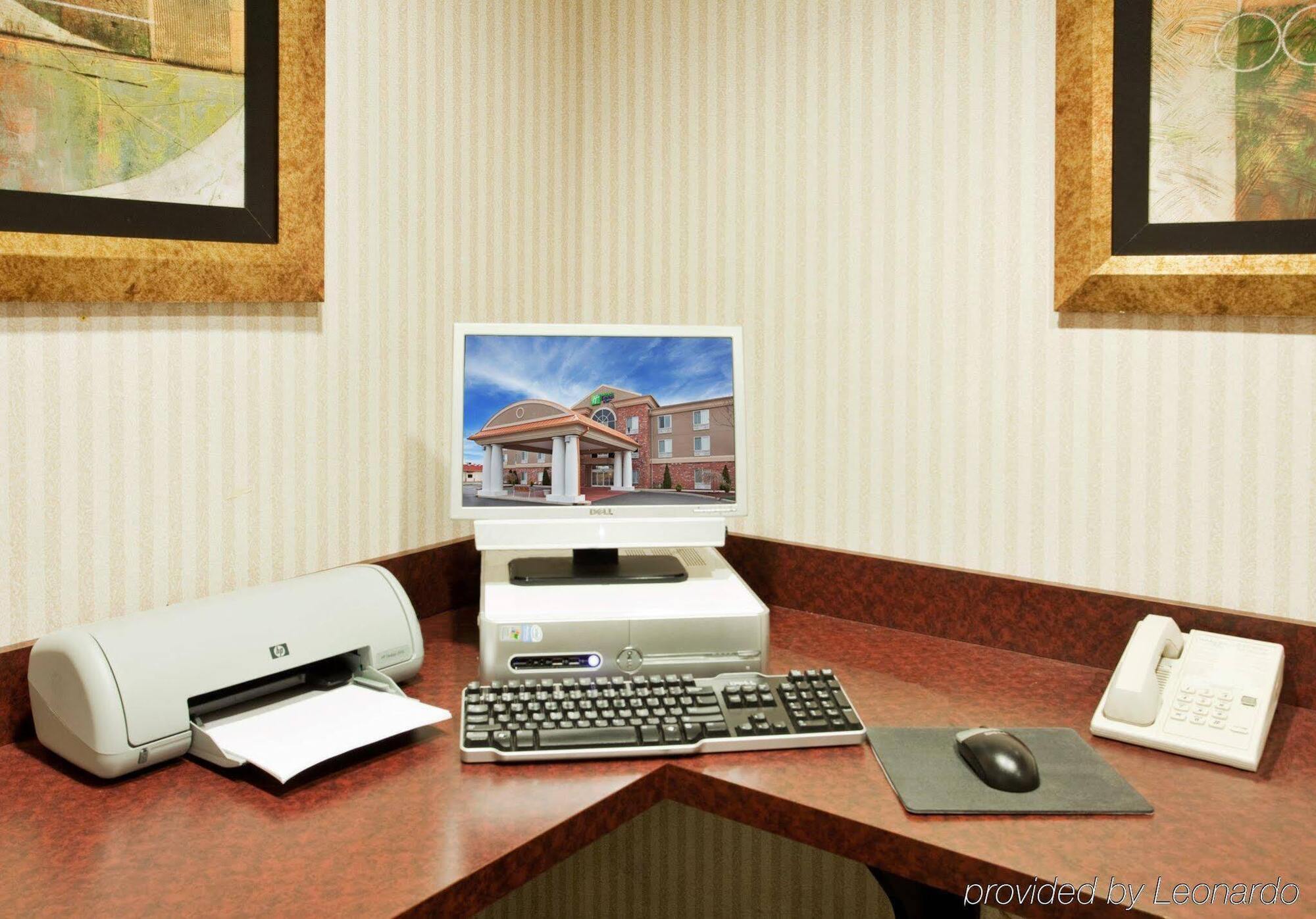 Holiday Inn Express Hotel & Suites Farmington, An Ihg Hotel Zewnętrze zdjęcie